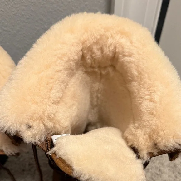 UGG Australia Adirondack Tall Boots - Picture 5 of 8